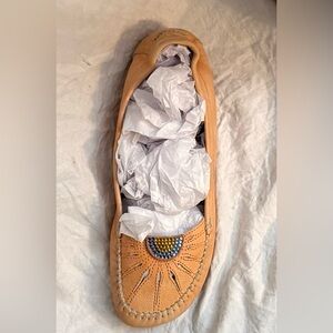 🆕LISTING🆕 BRONX Soft Peach suede loafers Size 7